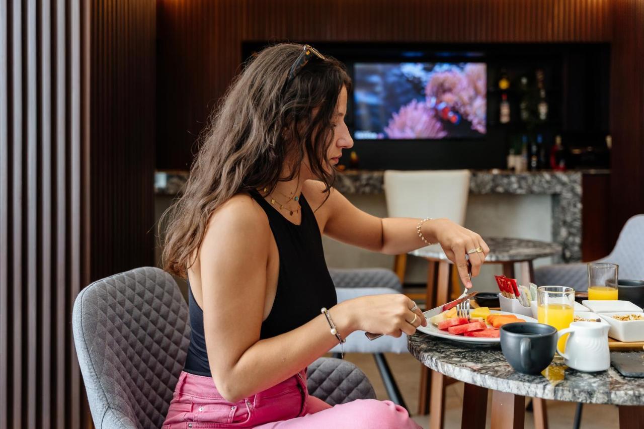 Ontico Urban Design Hotel メリダ エクステリア 写真