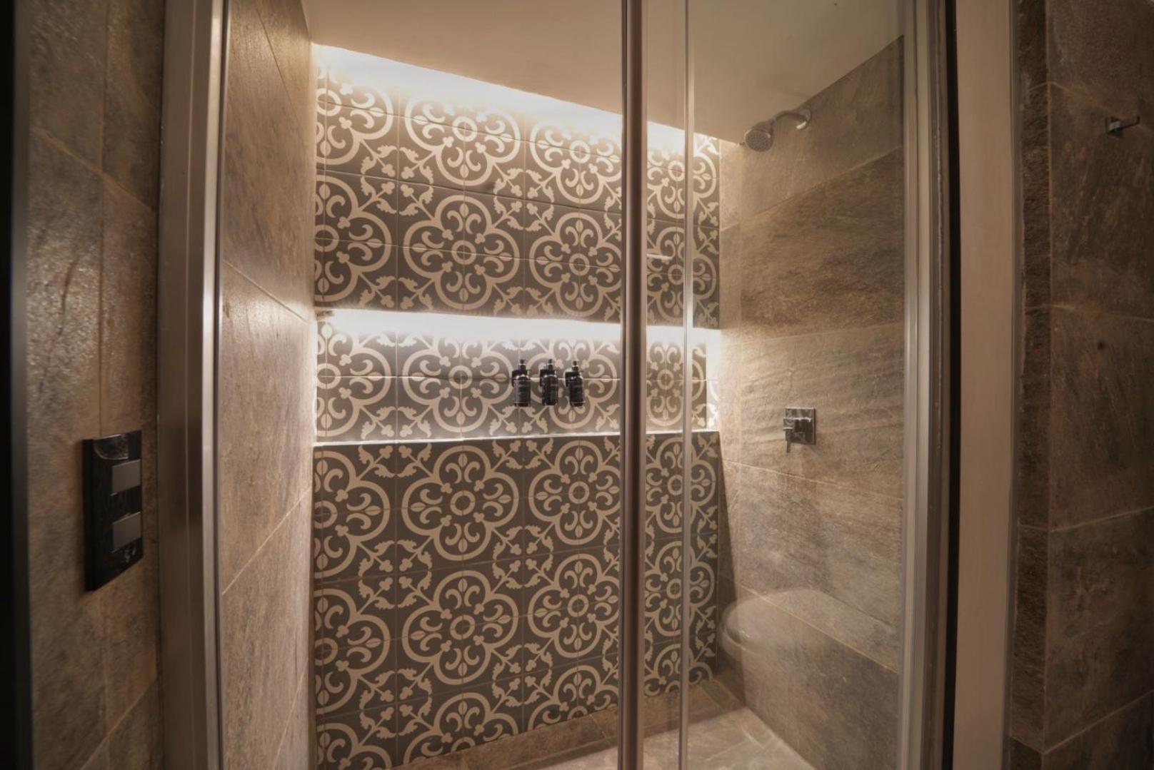 Ontico Urban Design Hotel メリダ エクステリア 写真