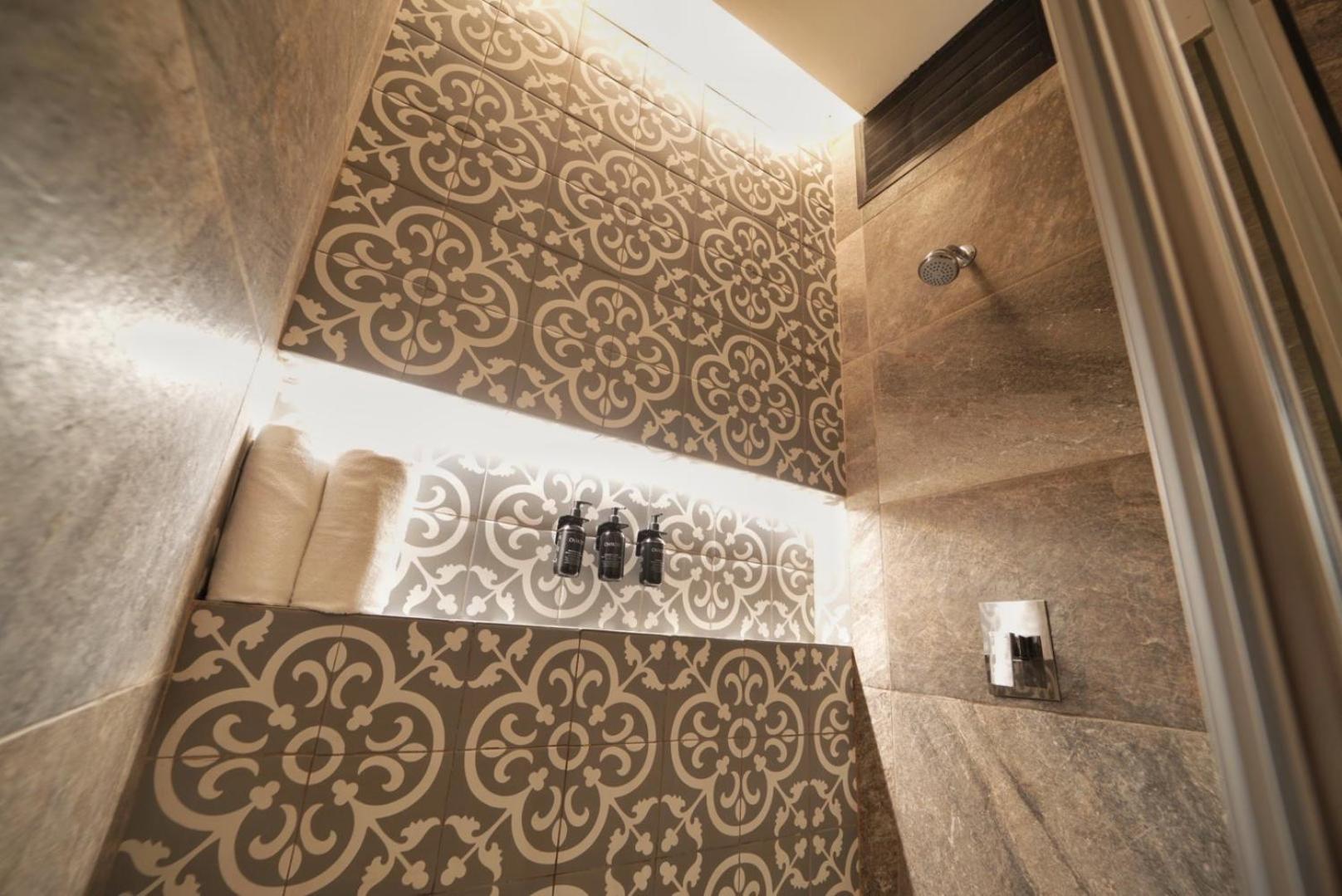 Ontico Urban Design Hotel メリダ エクステリア 写真